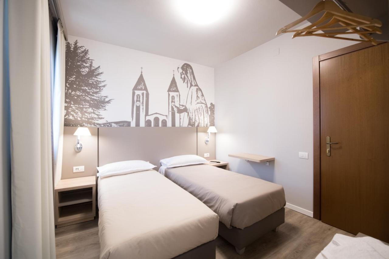 Al Santuario Di Fiorano Charming Hostel Fiorano Modenese Luaran gambar
