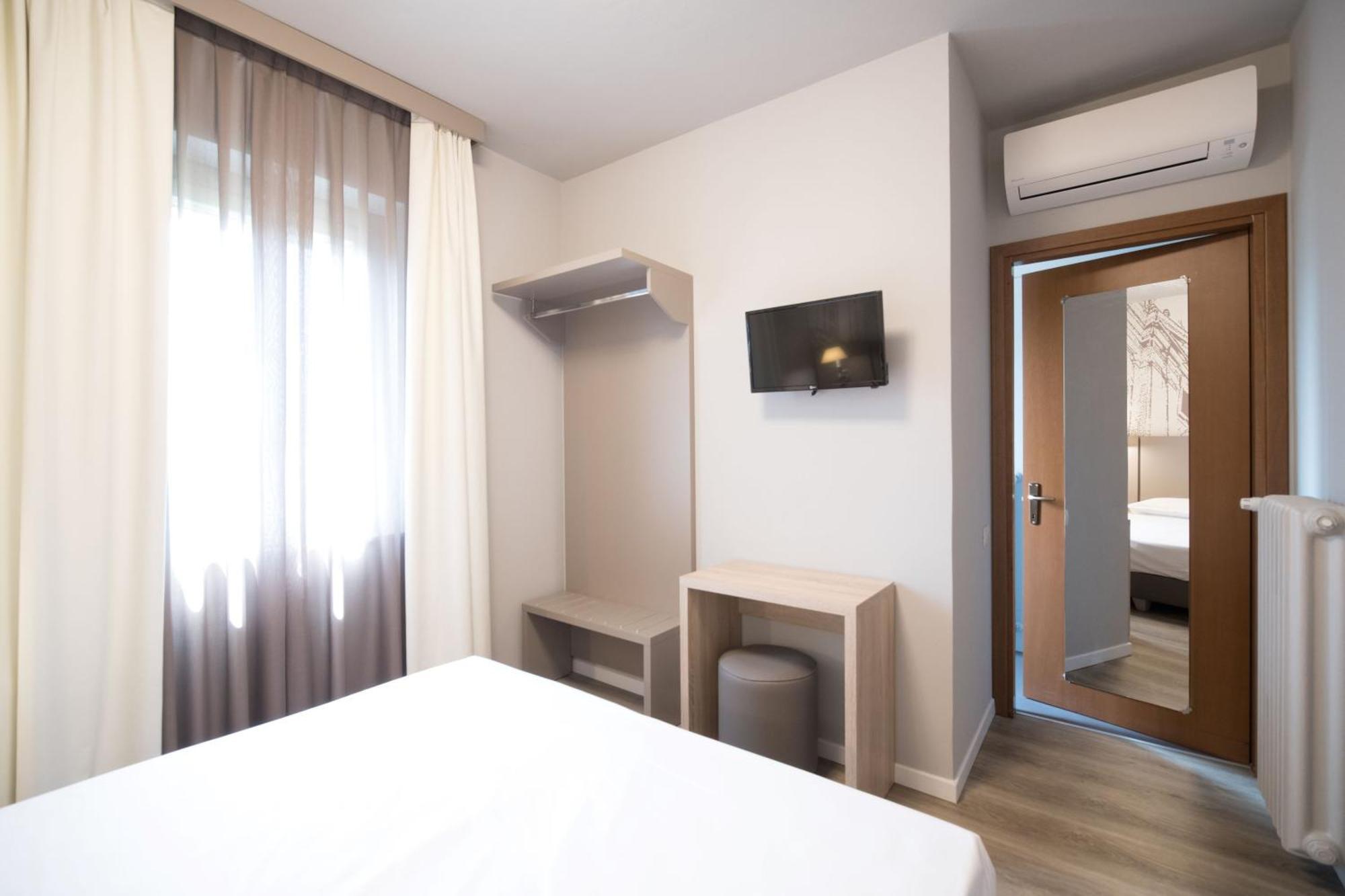 Al Santuario Di Fiorano Charming Hostel Fiorano Modenese Luaran gambar
